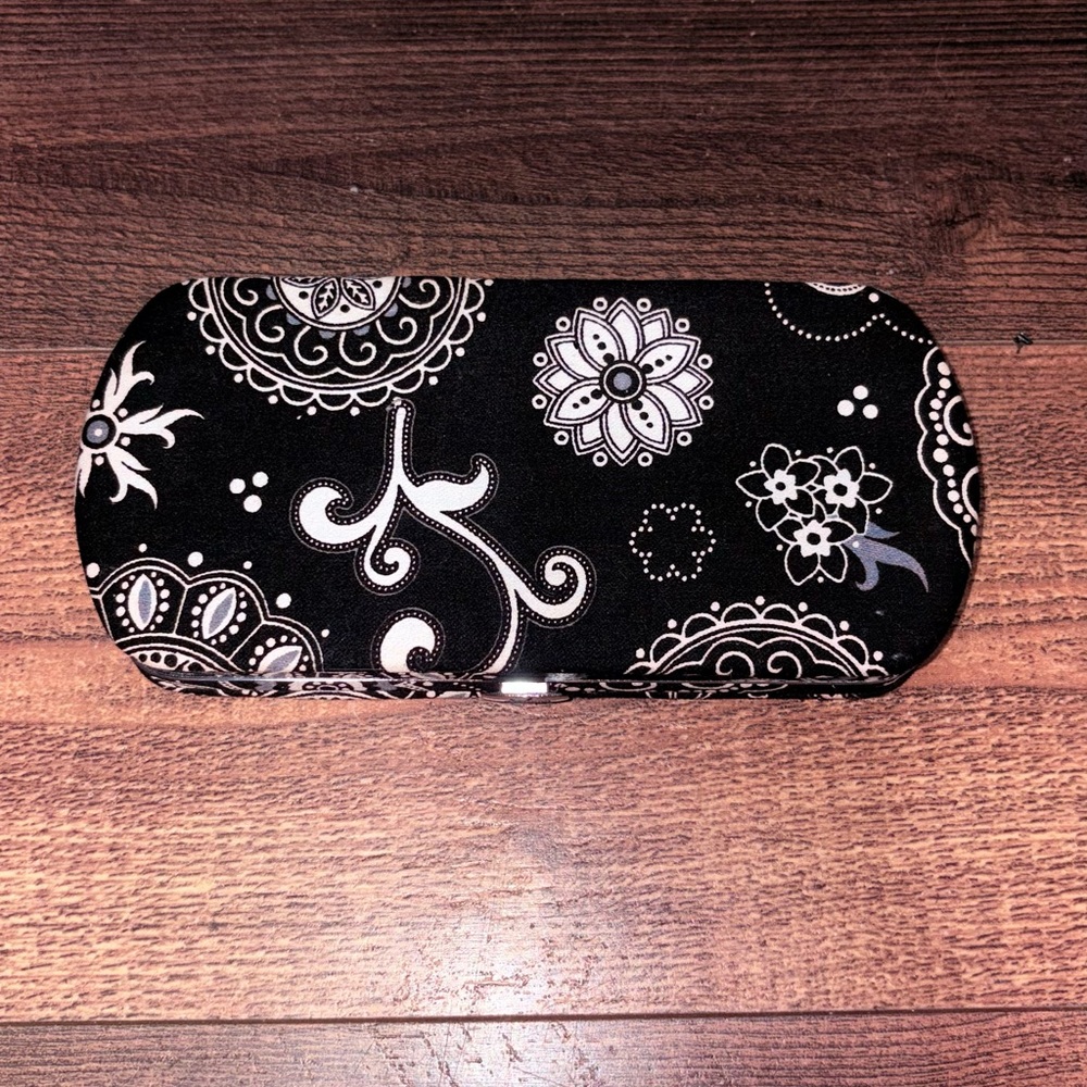 Thirty-One Black and White Floral Wallet